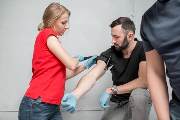 La mise en place d'un garrot dans un environnement professionnel