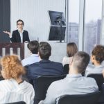 Pourquoi les meilleurs orateurs travaillent leur voix comme un sportif de haut niveau