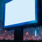 Comment choisir un panneau LED outdoor résistant aux intempéries ?